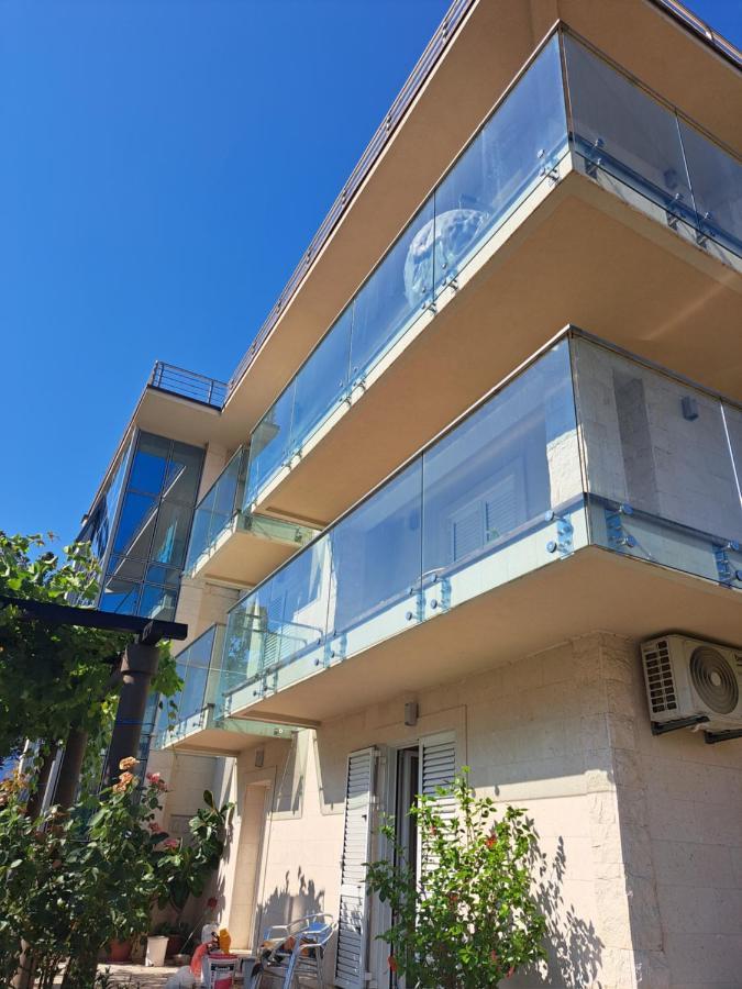 Apartments With Sea View In Prcanj 코토르 외부 사진