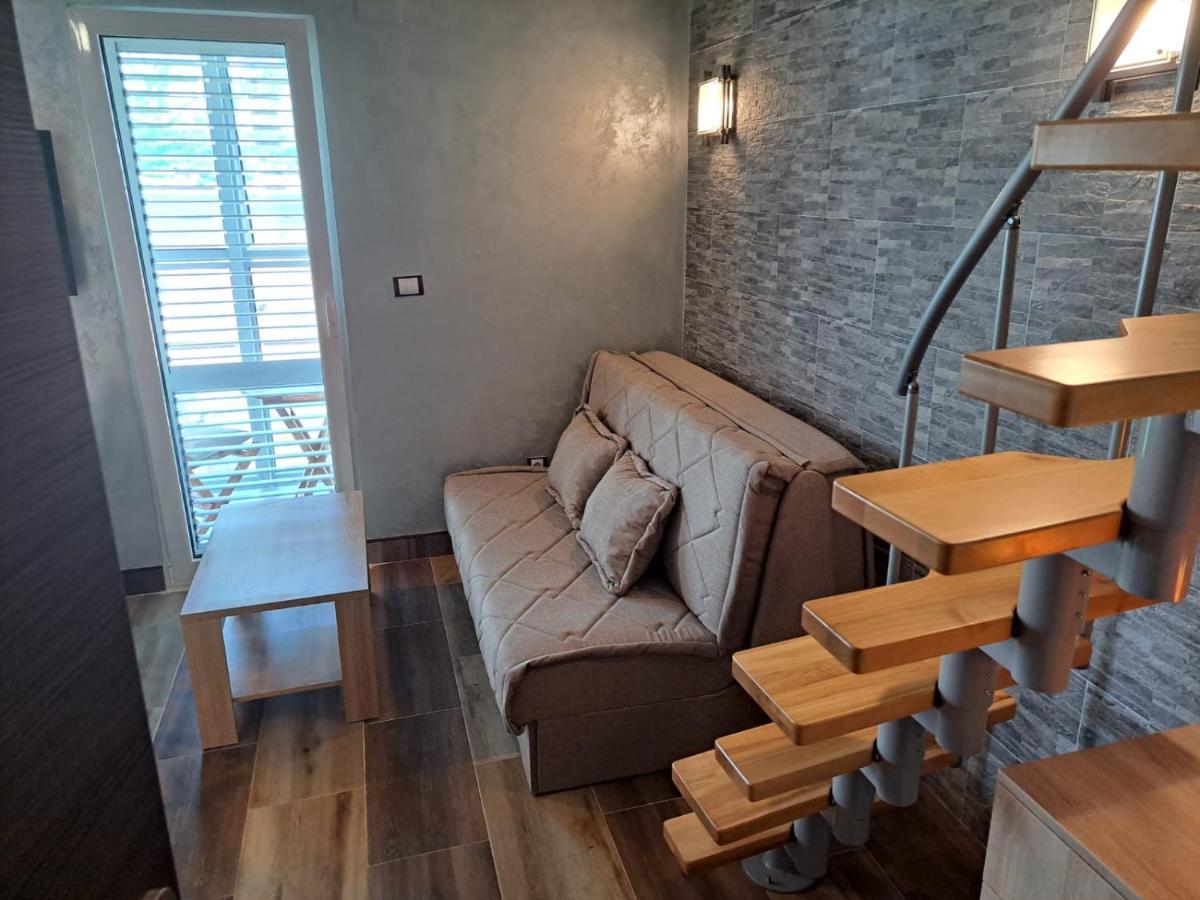 Apartments With Sea View In Prcanj 코토르 외부 사진